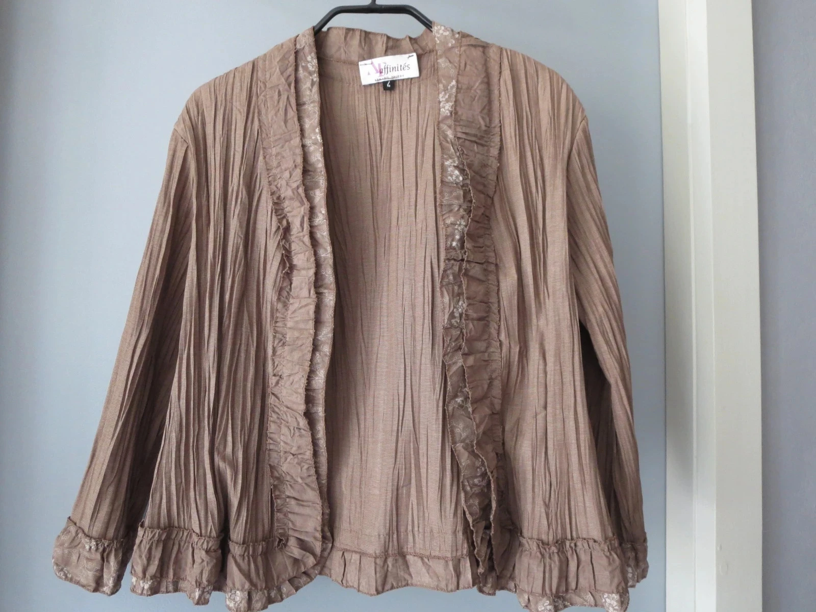 Ensemble bohème chic Armand Thiery Affinités – Jupe T.42 & Veste T.4 – photo 8